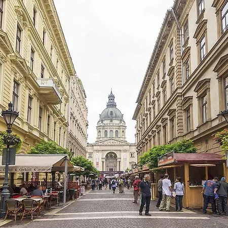 Urban Walls 5a In Old *