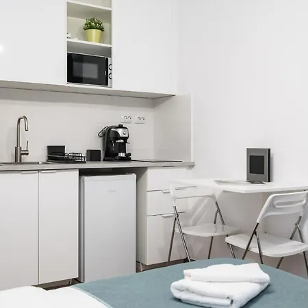 Urban Walls 5a In Old * Bükreş