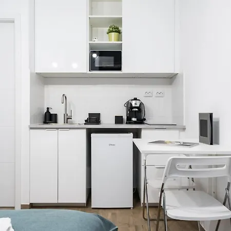 Urban Walls 5a In Old * Bucharest