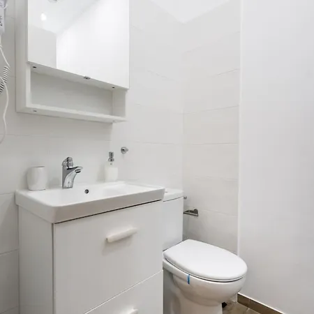 Urban Walls 5a In Old