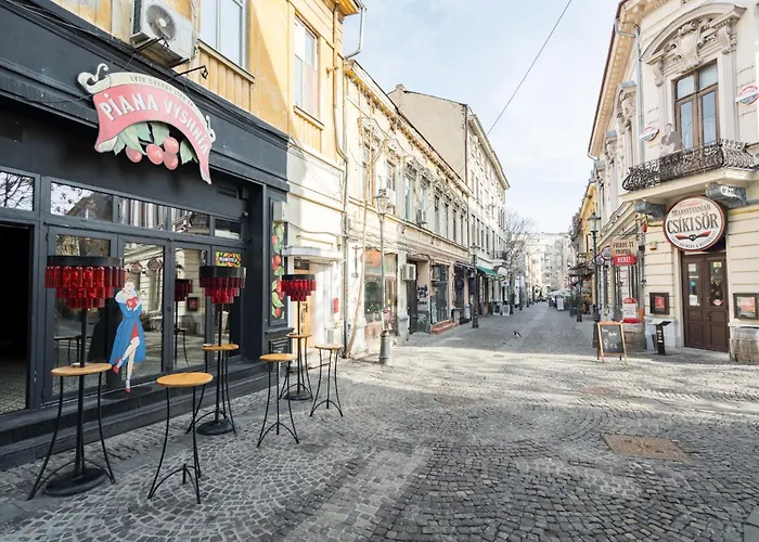 Urban Walls 5a In Old * 布加勒斯特