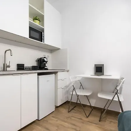 Apartament Urban Walls 5a In Old